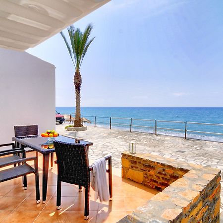 Myrtos Mare Suites Екстериор снимка