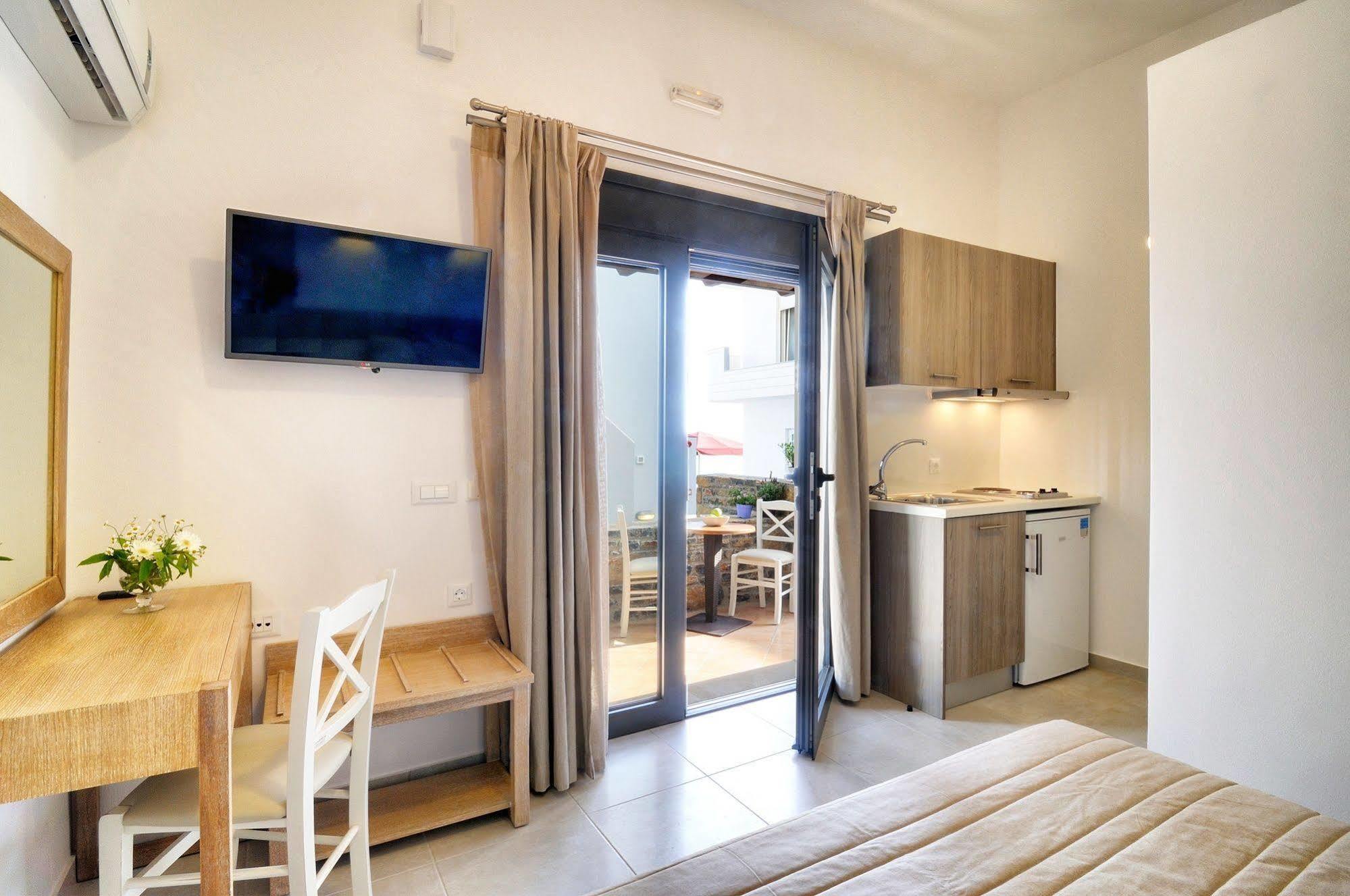 Myrtos Mare Suites Екстериор снимка