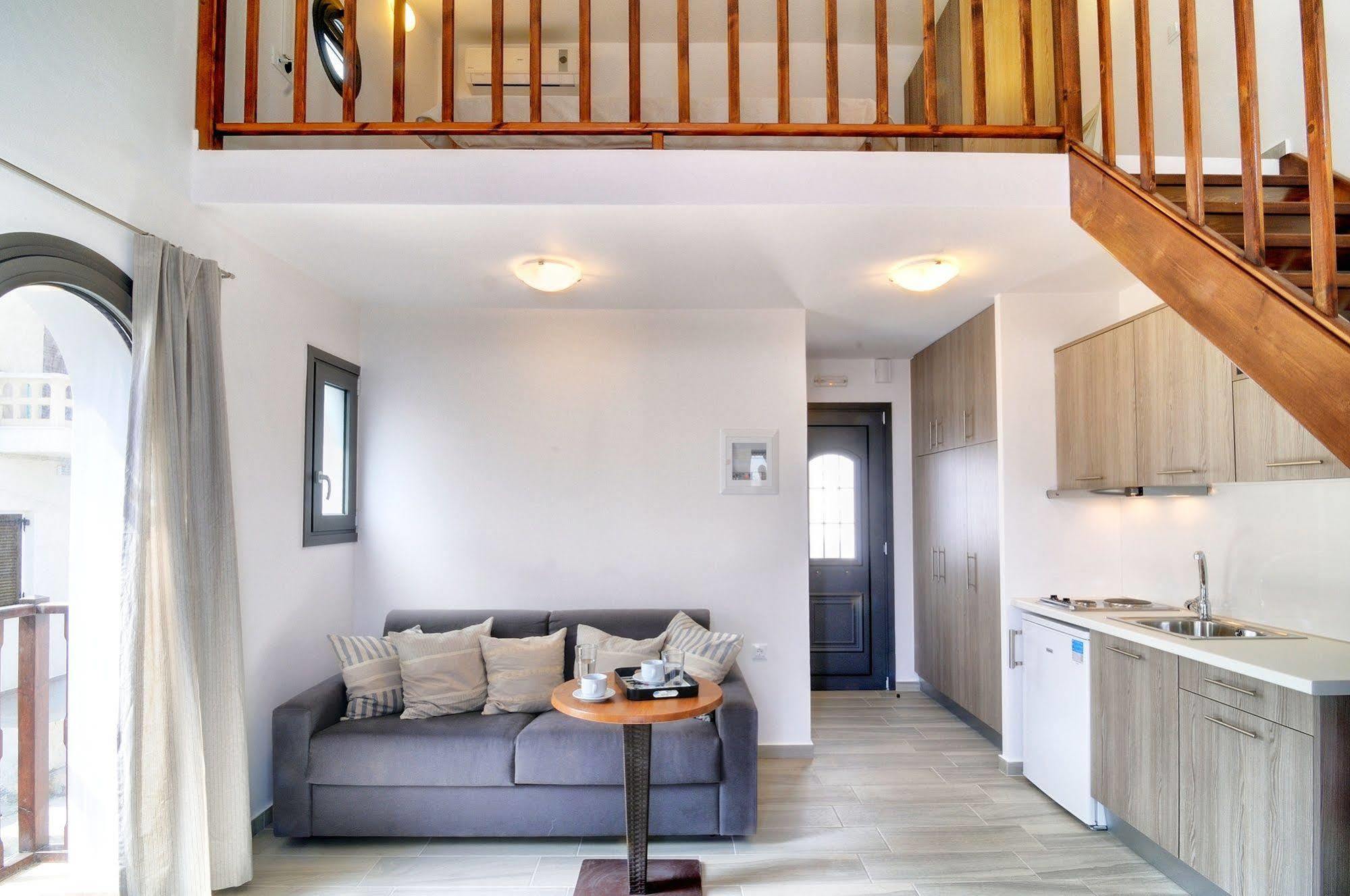 Myrtos Mare Suites Екстериор снимка